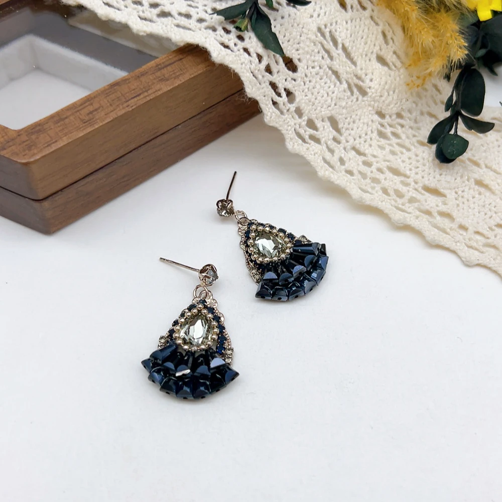 铜合金仿水晶耳饰 银针 03038 好啊商店 黑水J耳钉