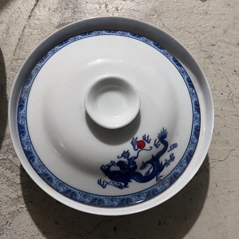 其他瓷8寸盖碗一个