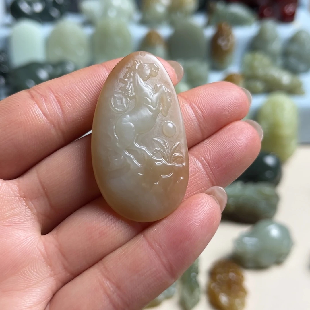 和田玉未镶嵌挂件