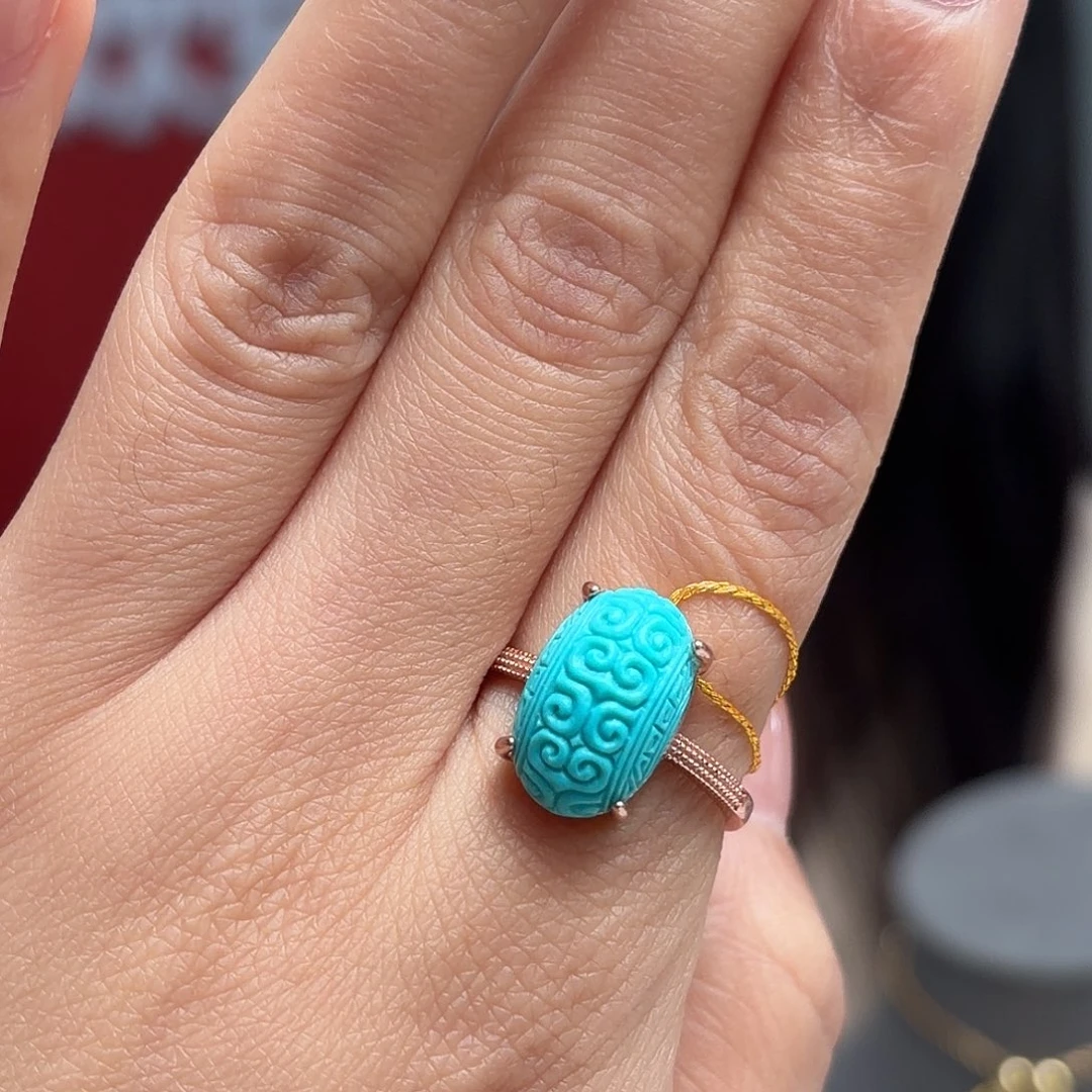 绿松石未镶嵌颈饰