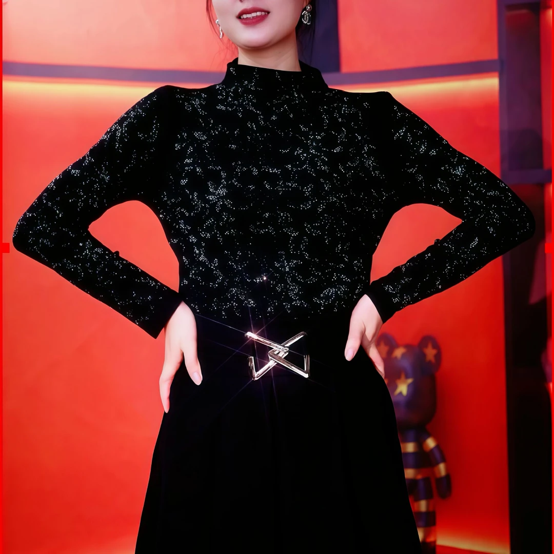 【富贵花】半高领秋冬气质黑色长袖宽松显瘦轻奢百搭烫钻打底衫女