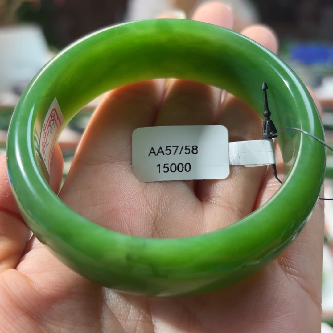 和田玉（碧玉）手镯未镶嵌