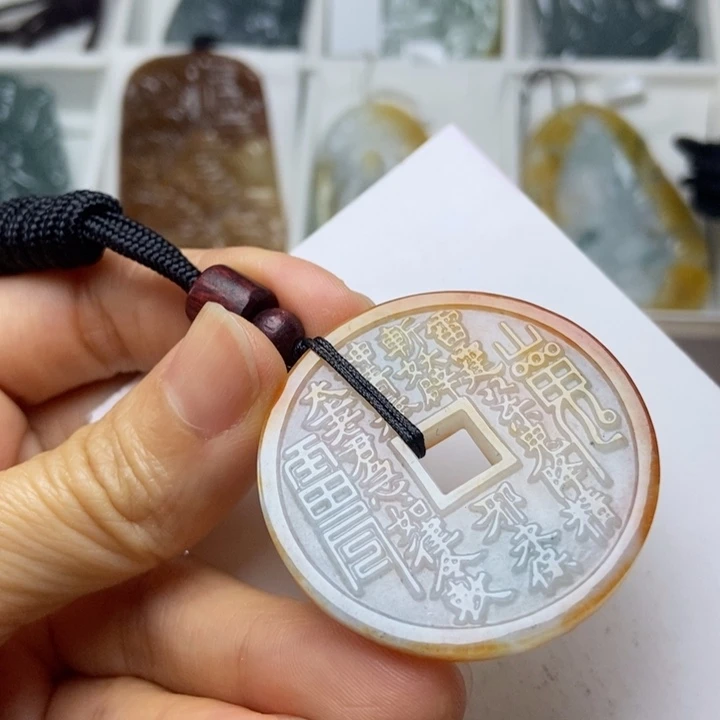 颈饰未镶嵌翡翠翡翠