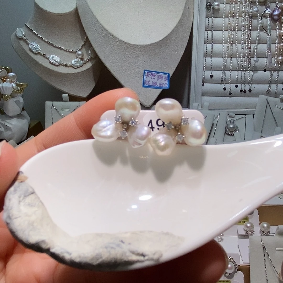 耳饰淡水珍珠银S925镶嵌花瓣耳钉