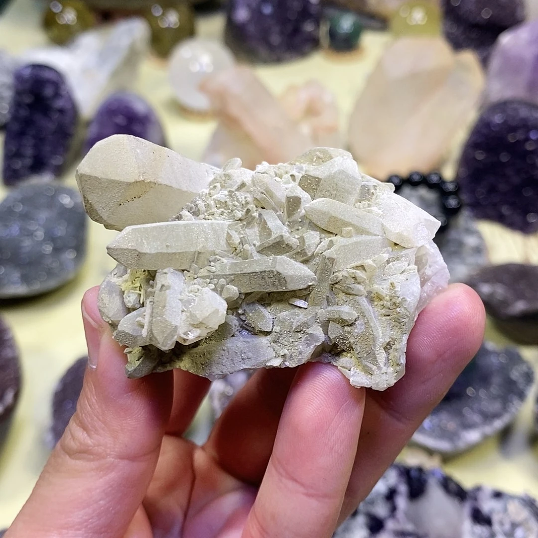 未镶嵌珠宝半成品水晶