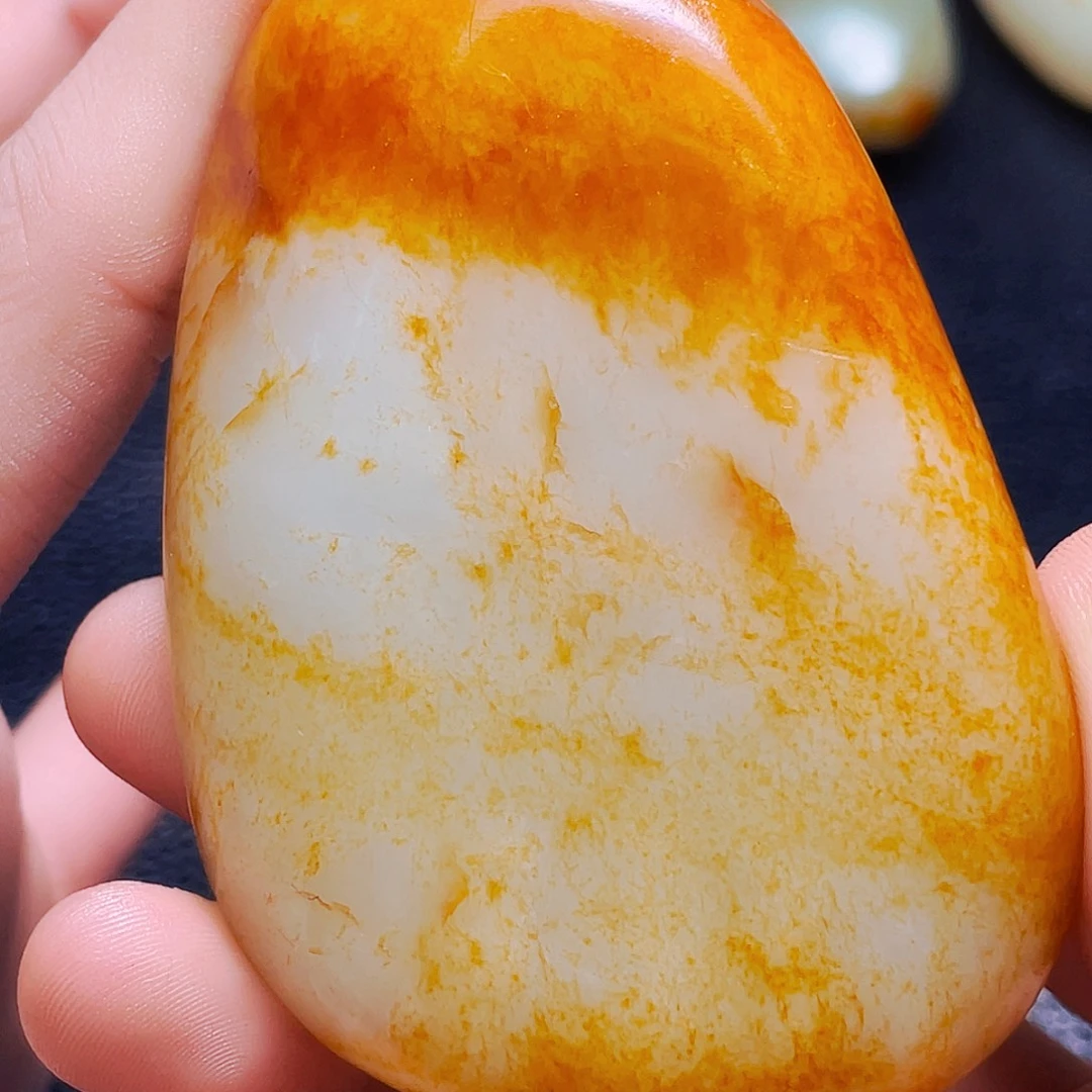 和田玉未镶嵌珠宝奇石