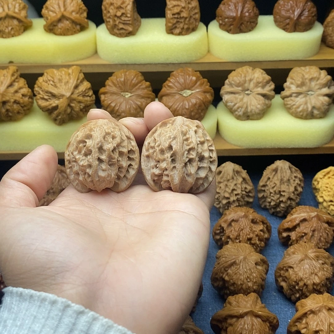 37全品苹果园狮子头文玩核桃