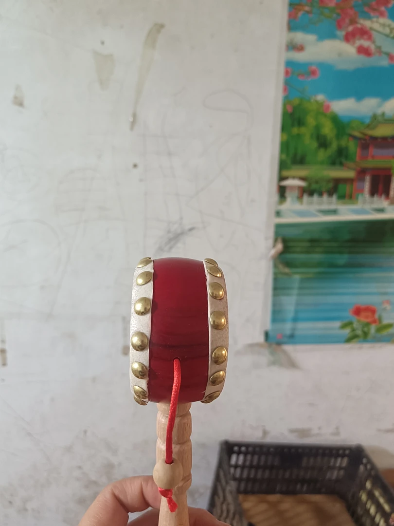 实木羊皮拨浪鼓（6公分红色）-桐木