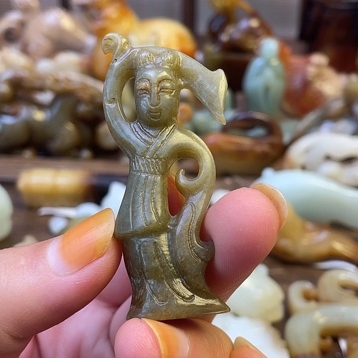 未镶嵌和田玉（糖玉）挂件