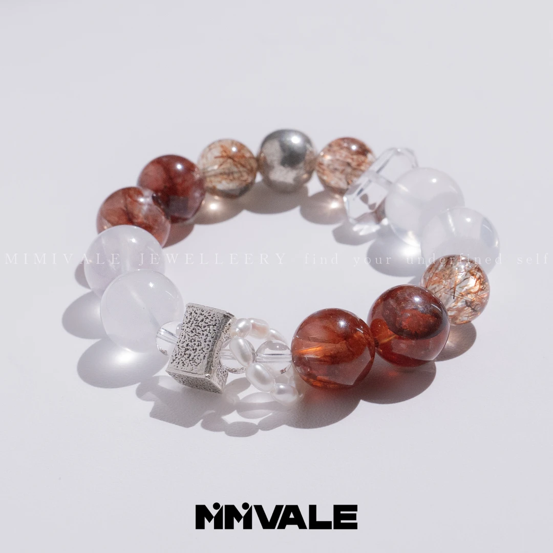 秘密山谷【皮衣女孩】黑金超红胶花白幽灵千层水晶手串MMSG8397