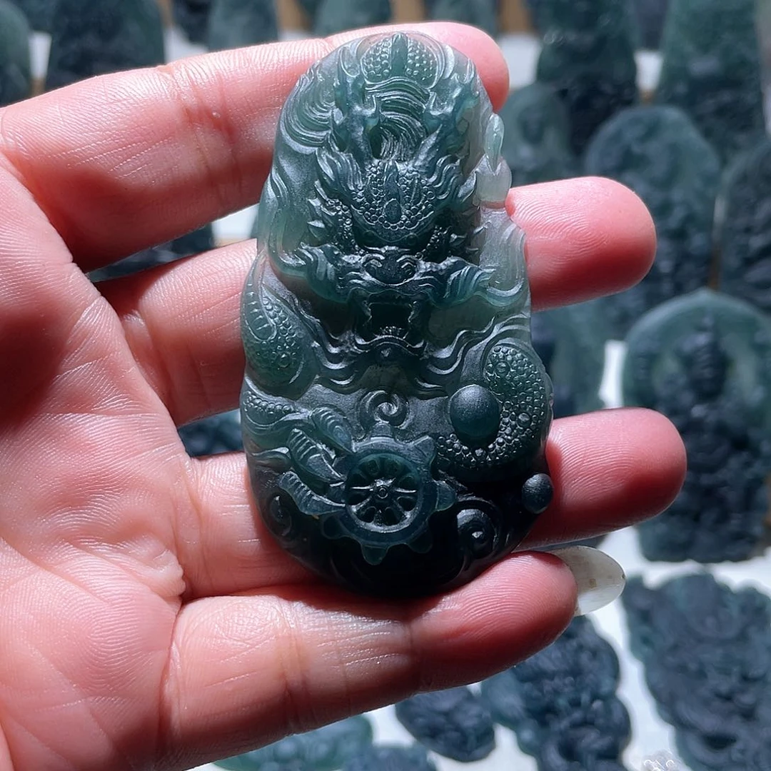 定制翡翠未镶嵌龙