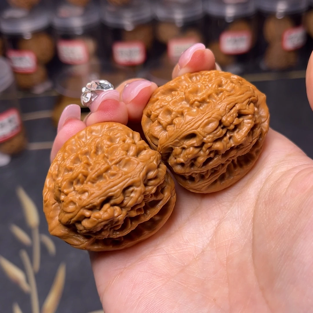 吊坠文玩核桃三角锦鲤40.8