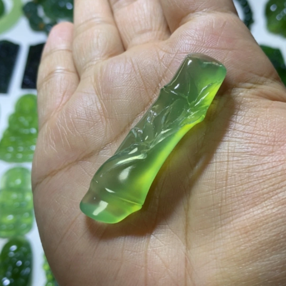 【闪购商品】未镶嵌蛇纹石玉颈饰