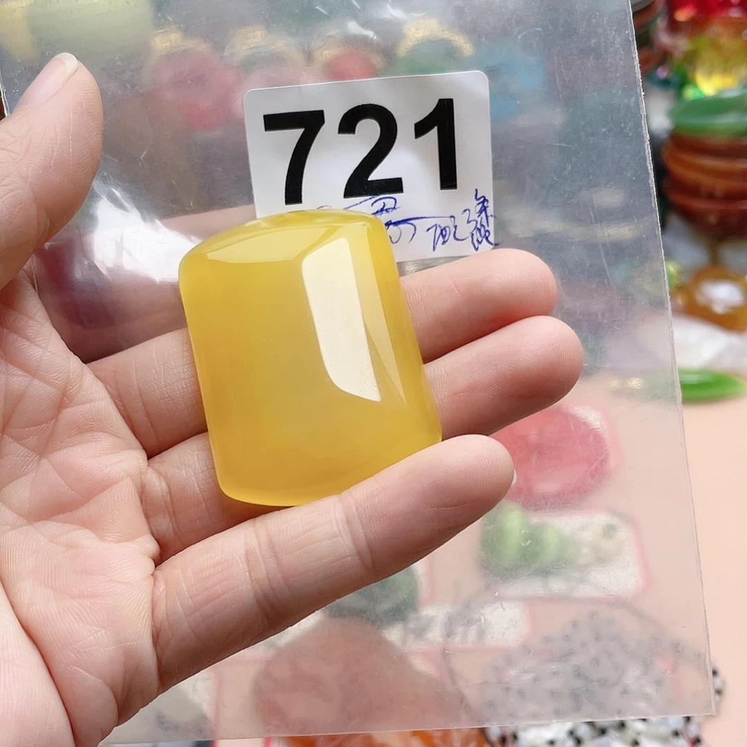 合金颈饰玛瑙/玉髓徽****士