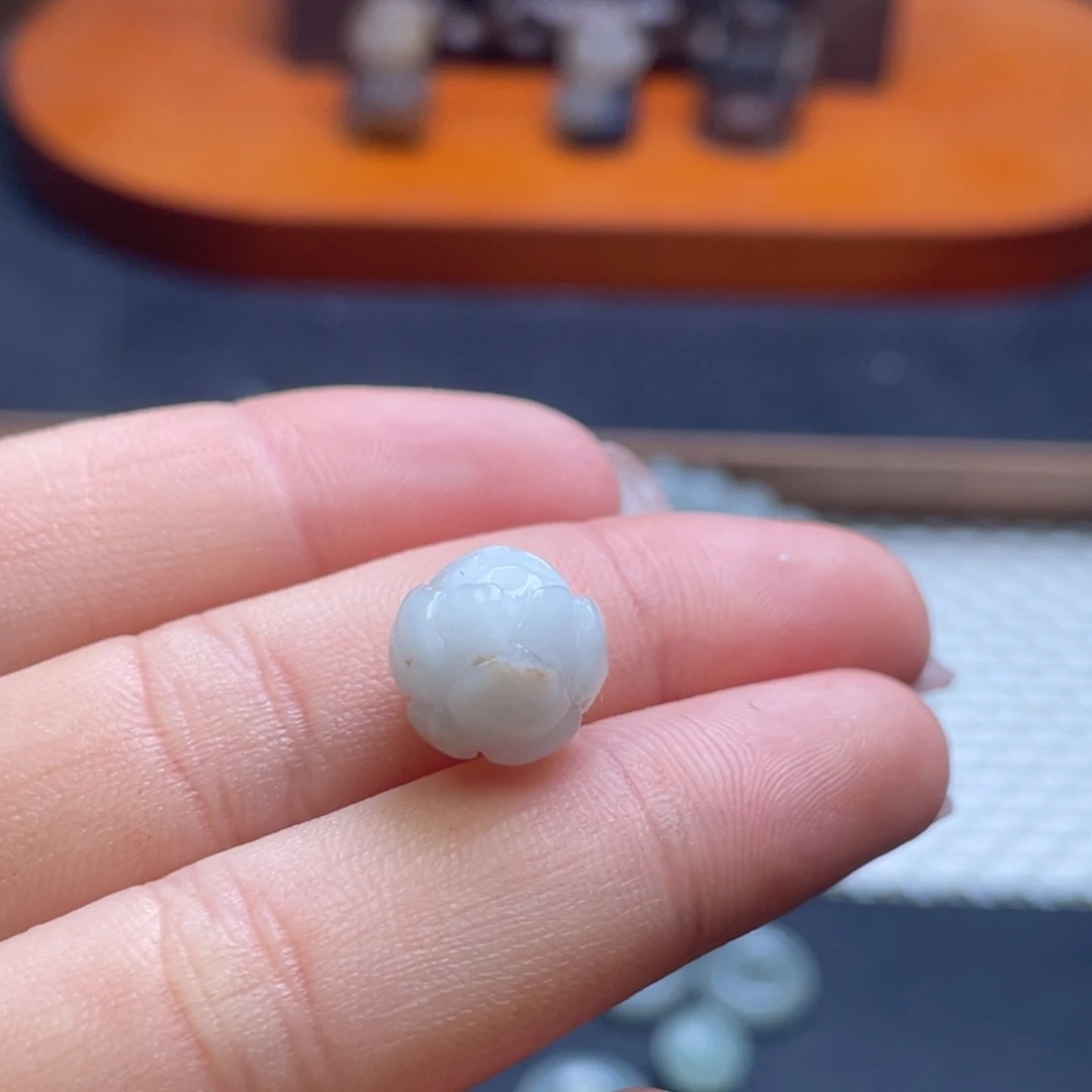 颈饰未镶嵌翡翠农***莉翡翠