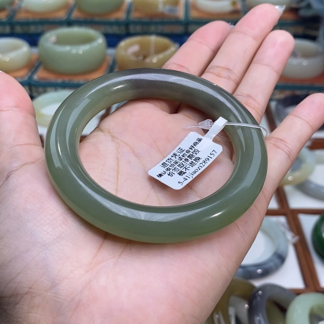 和田玉未镶嵌手镯和田玉冰紫晴55