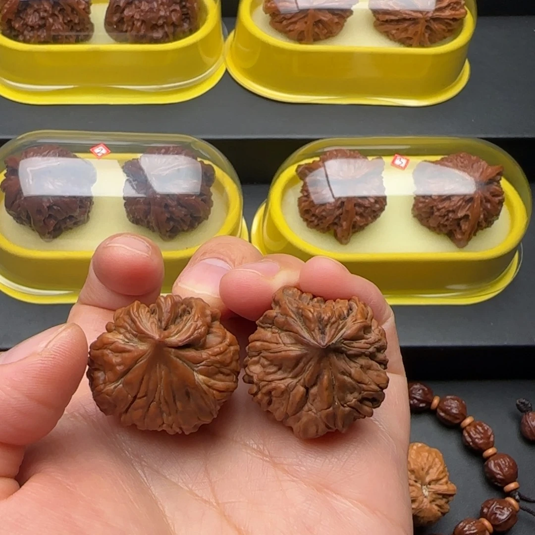 文玩核桃把件南疆石鸟全品37