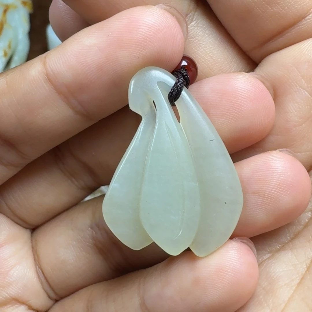 颈饰未镶嵌和田玉