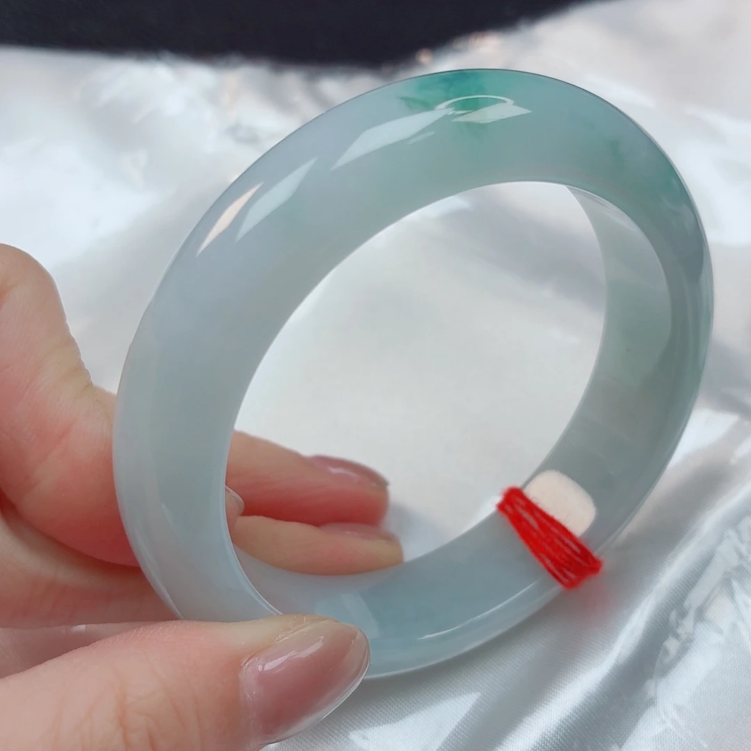 翡翠未镶嵌手镯53