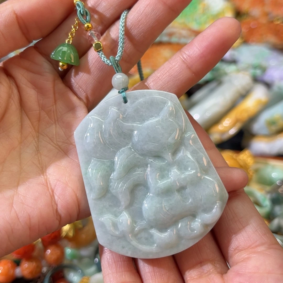 翡翠颈饰未镶嵌待编款