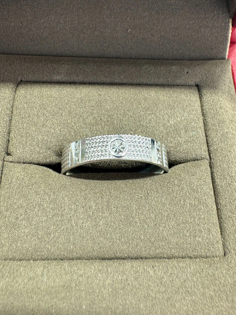 ·【戒指】 PT950（素金）卡家满天星宽版圈戒 （多样发其一）不支持七天