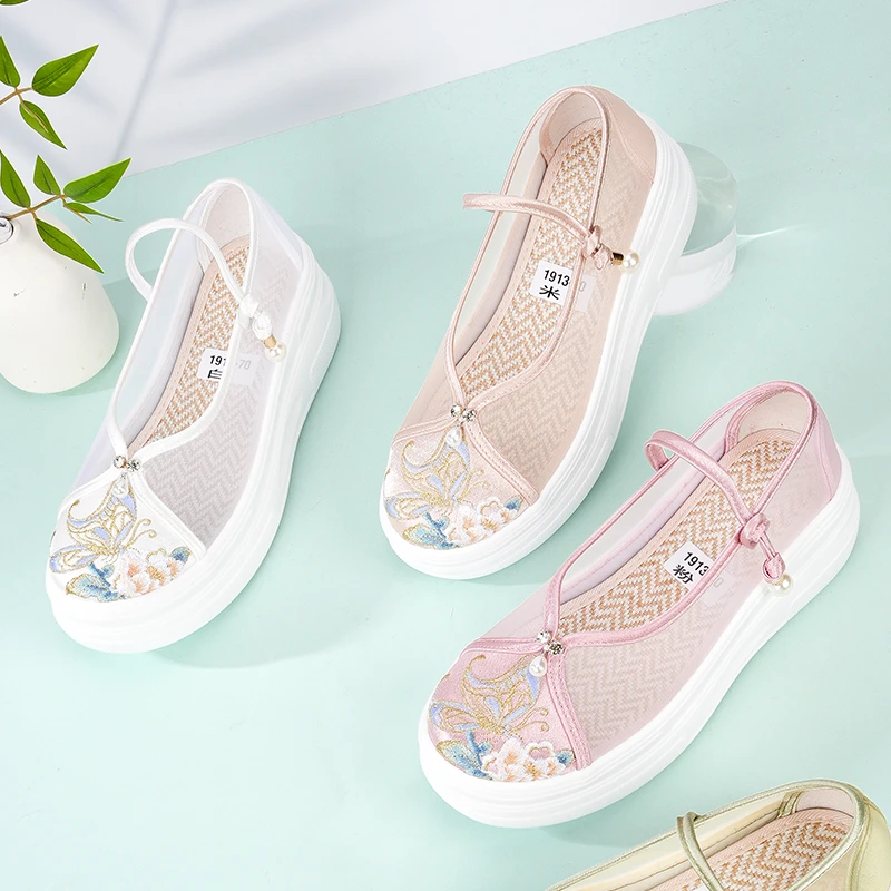 语凤行蝶恋花原创厚底刺绣软底百搭女士夏季老北京布鞋1913-70