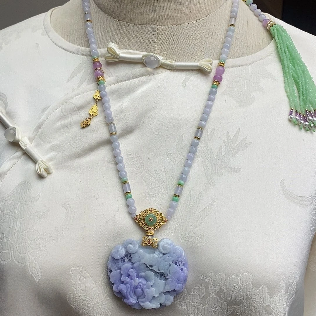 翡翠颈饰未镶嵌天然