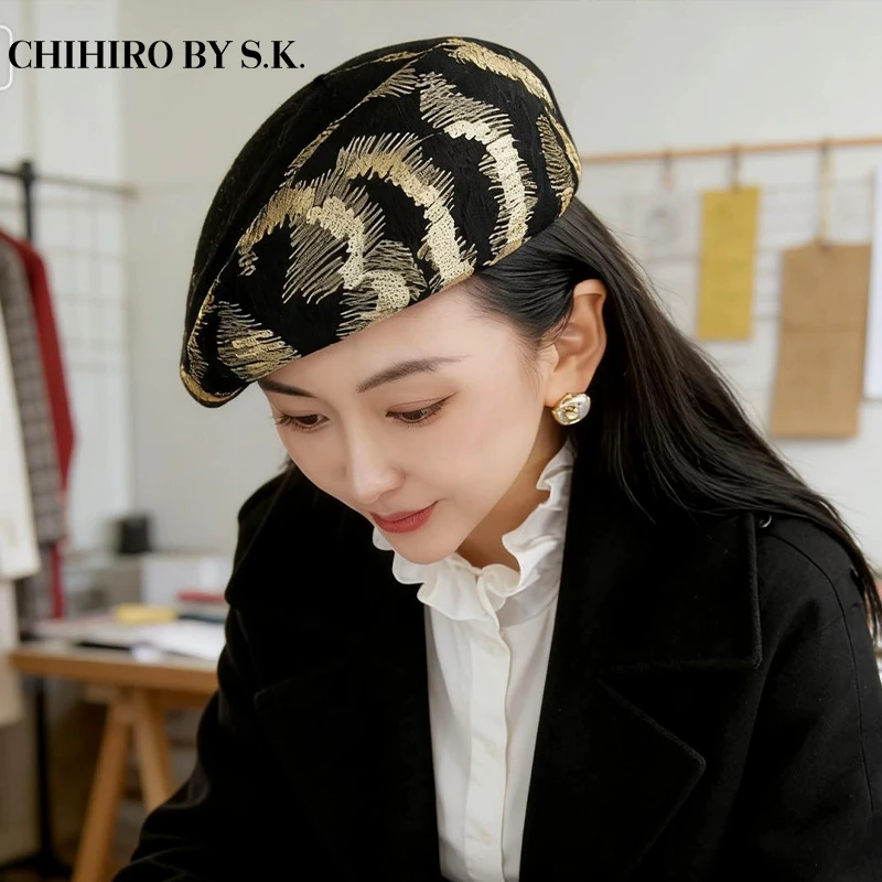 CHIHIRO BY S.K./新帽馆【主理人款】高定手工刺绣黑金月亮贝雷帽