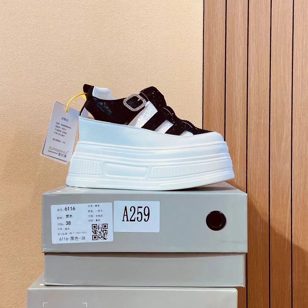 【清仓】2025小个子厚底平增高百搭女鞋A259