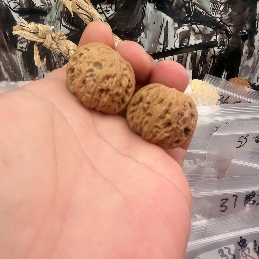 文玩核桃把件歪磨手捻32尺