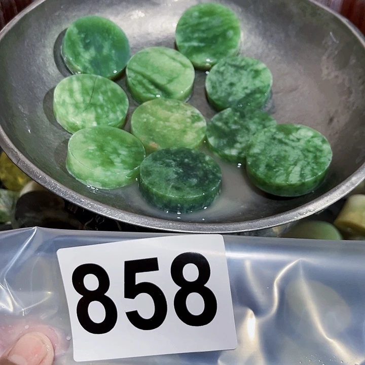 蛇纹石玉未镶嵌珠宝半成品