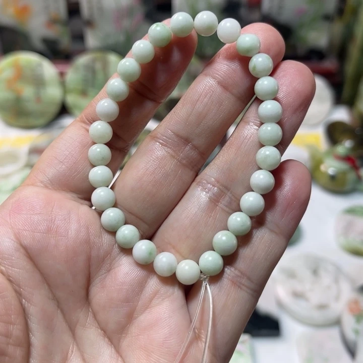 独山玉未镶嵌颈饰