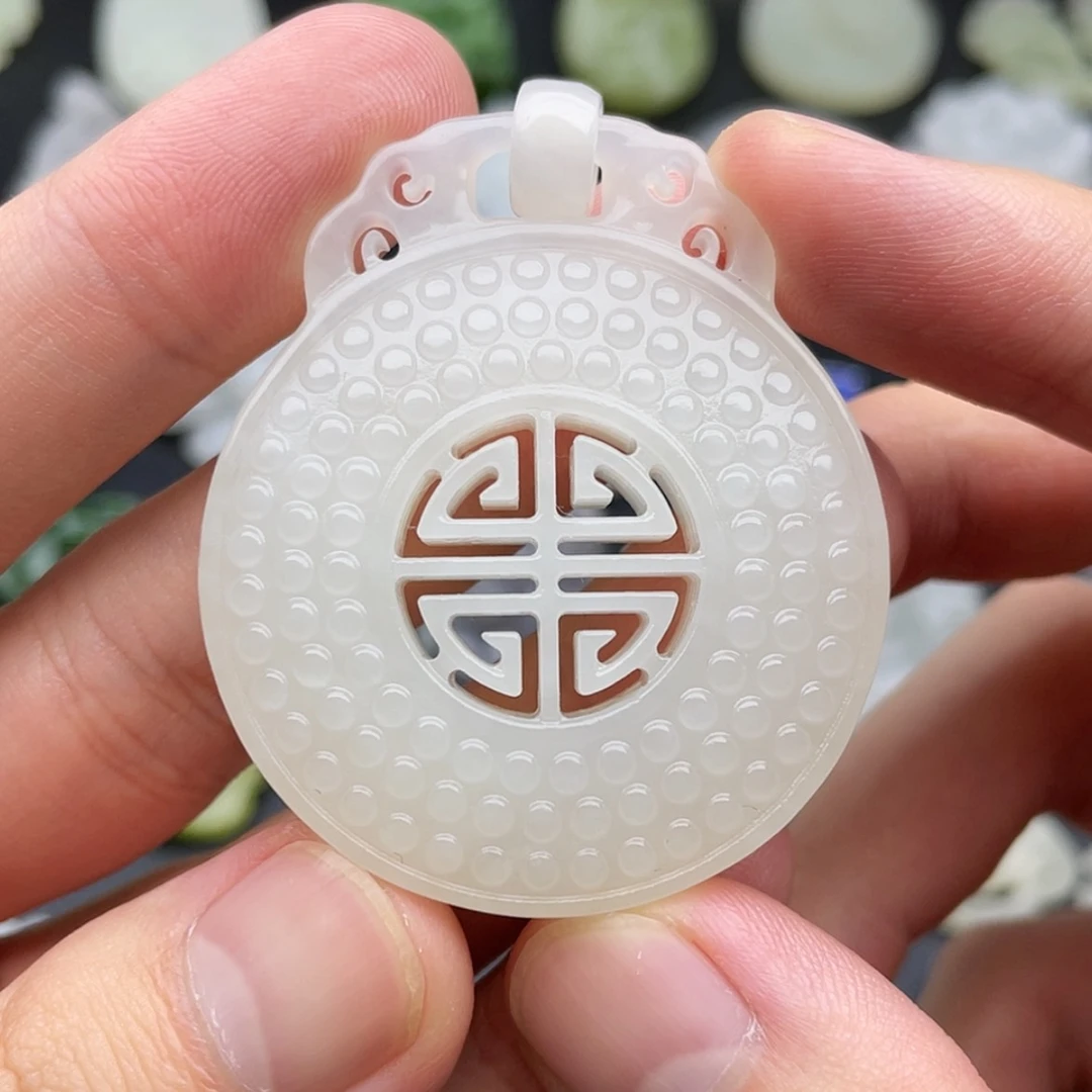【闪购商品】颈饰未镶嵌和田玉