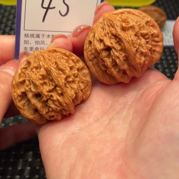 文玩核桃把件44虎头45