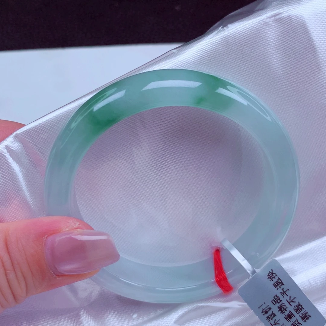 翡翠未镶嵌手镯手镯