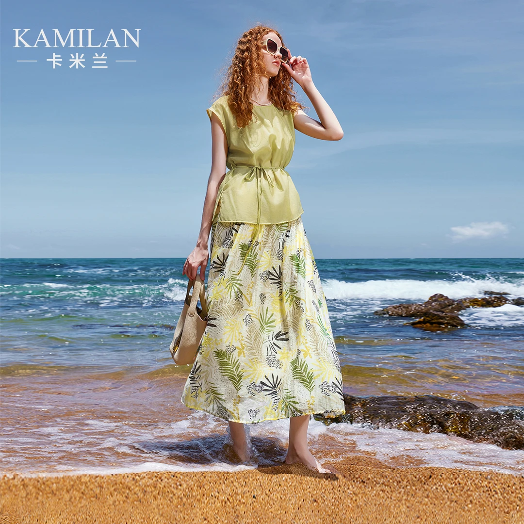 卡米兰薄款上衣a字半身裙两件套女2025夏新款漂亮减龄一整套穿搭