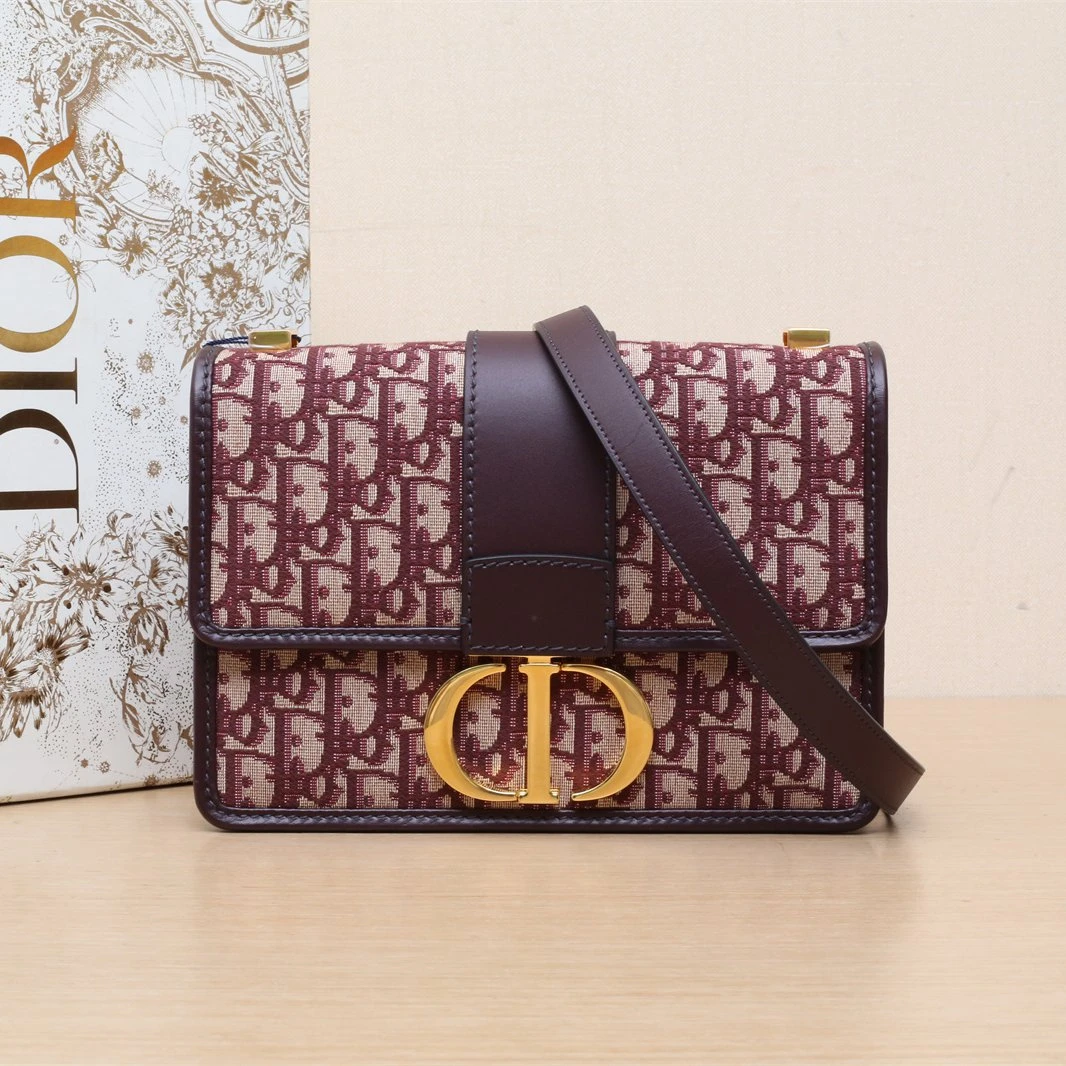 99新 DIOR/迪奥 【娇活动】30蒙田 皮肩带红色皮革C2019 992739