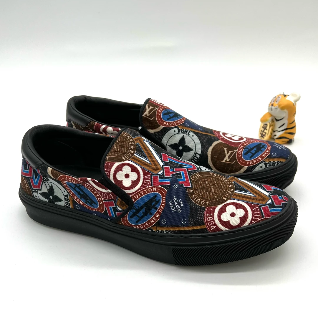 99新 LouisVuitton/路易威登 男士多色彩印花一脚蹬板鞋 多尺码
