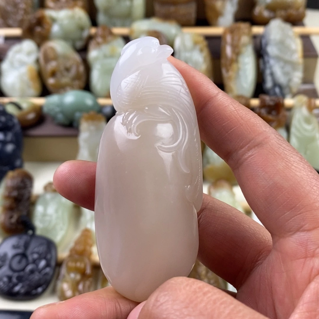 和田玉颈饰未镶嵌