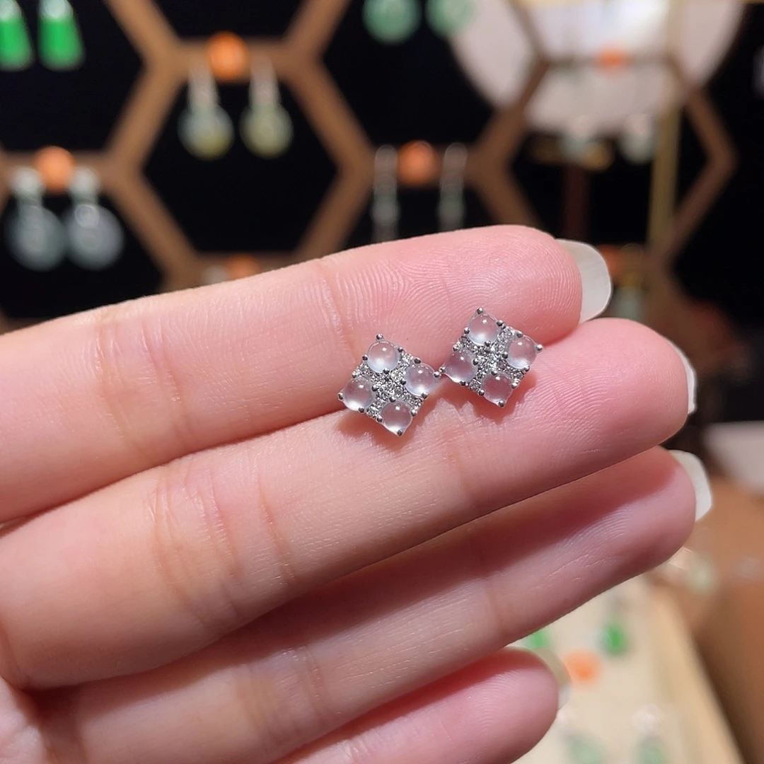 18K金镶嵌翡翠耳饰