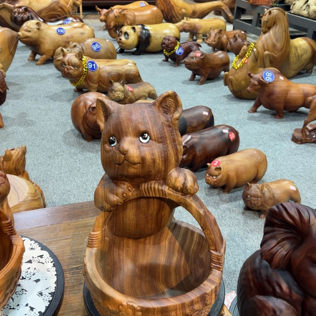 香樟木猫咪摆件木雕果篮