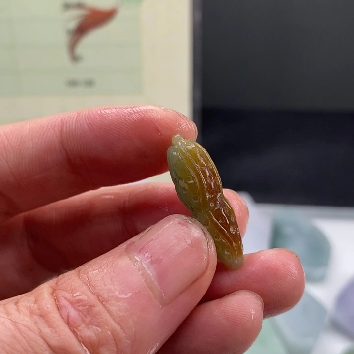 颈饰未镶嵌翡翠缅甸翡翠A货边角