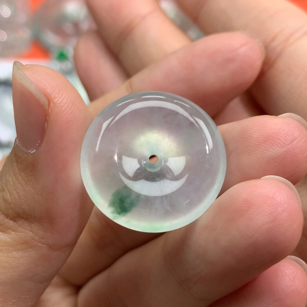 翡翠未镶嵌颈饰26