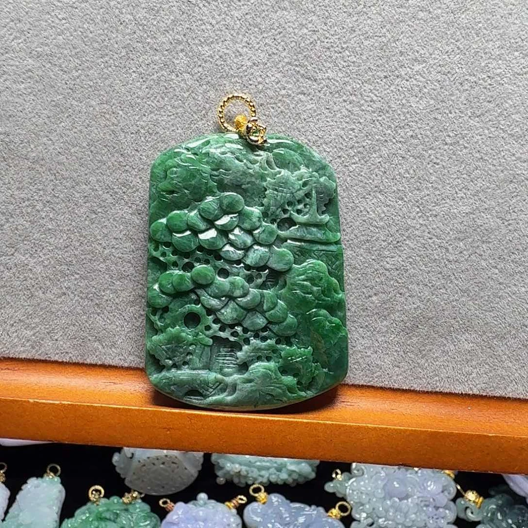 吊坠(赠链)未镶嵌翡翠
