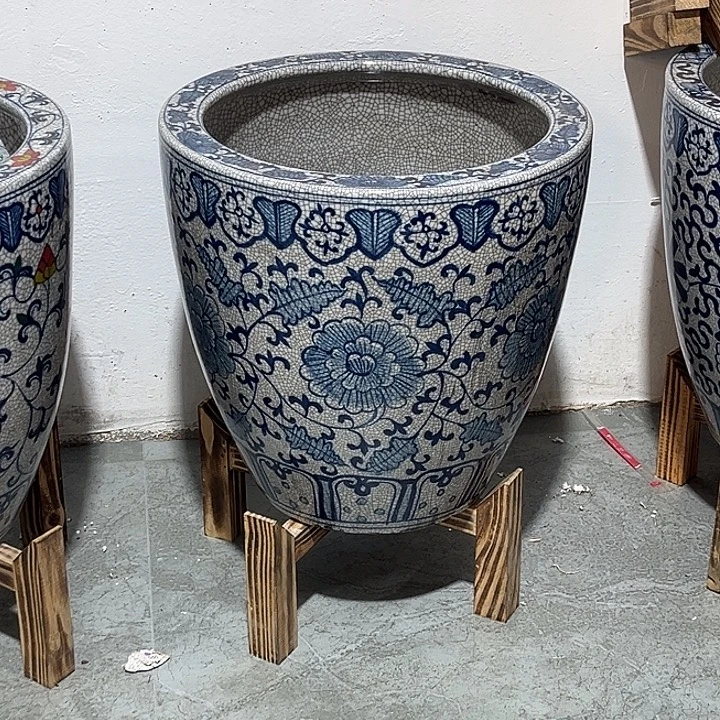 龍***叔景德镇陶瓷鱼缸艺术