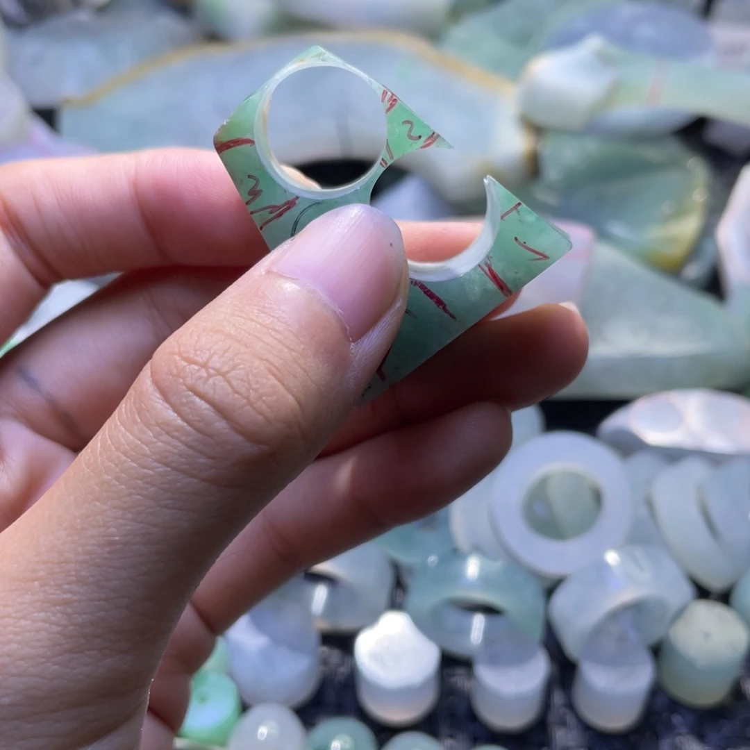 阿***宝定制翡翠未镶嵌翡翠