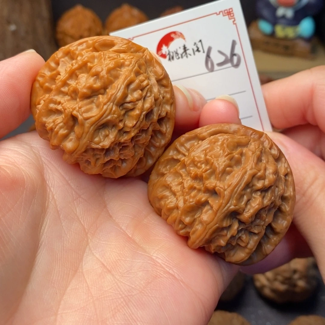 把件文玩核桃妍**贸626号42.8三角白