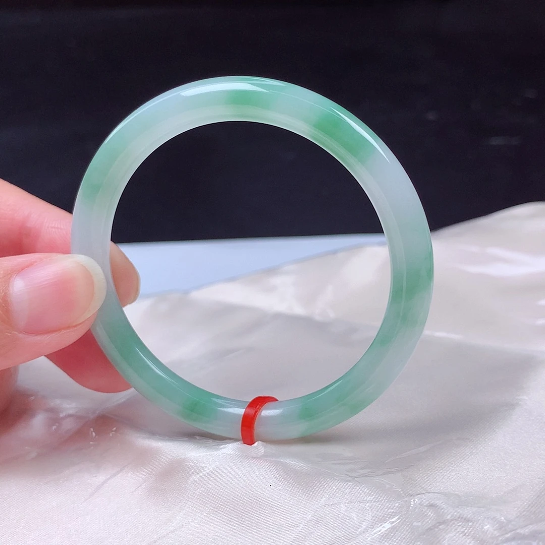 翡翠未镶嵌手镯51圆条p5040