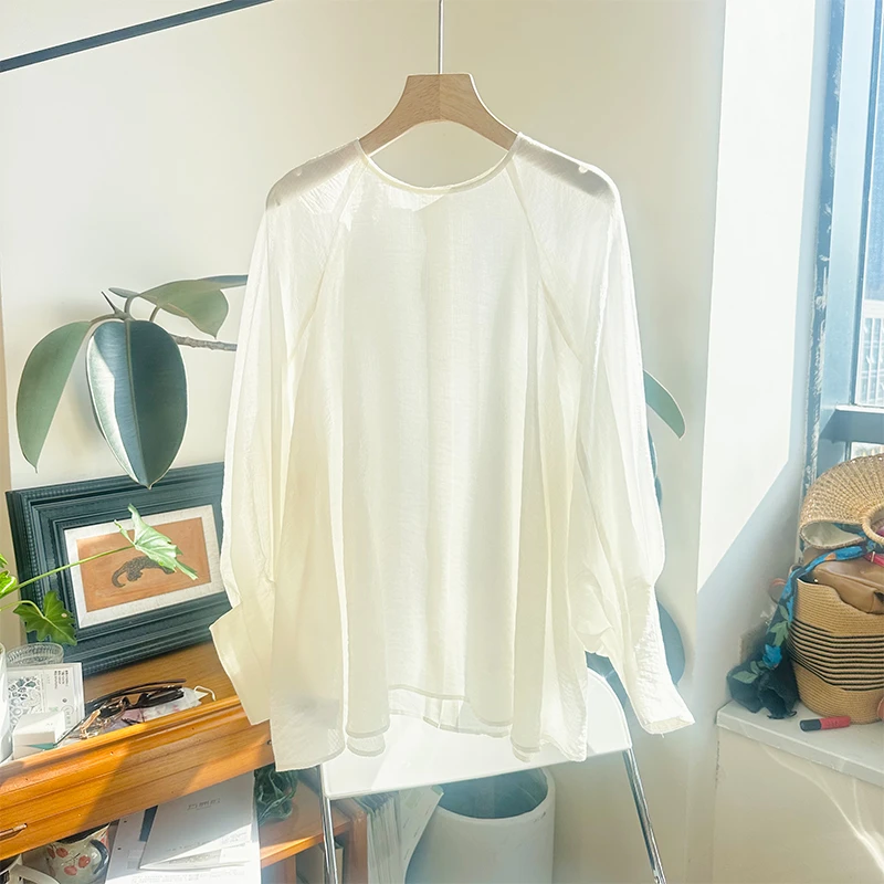 35CS3479法式后背纽扣圆领长袖衬衫女慵懒风宽松极简复古气质上衣