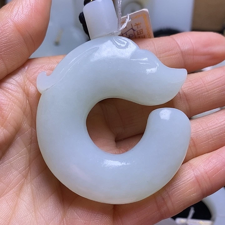 和田玉（糖玉）未镶嵌挂件